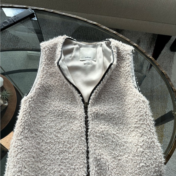 Wilfred Sherpa Teddy Vest - Picture 4 of 8